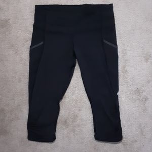3 for $25 - Lululemon Cropped Leggings